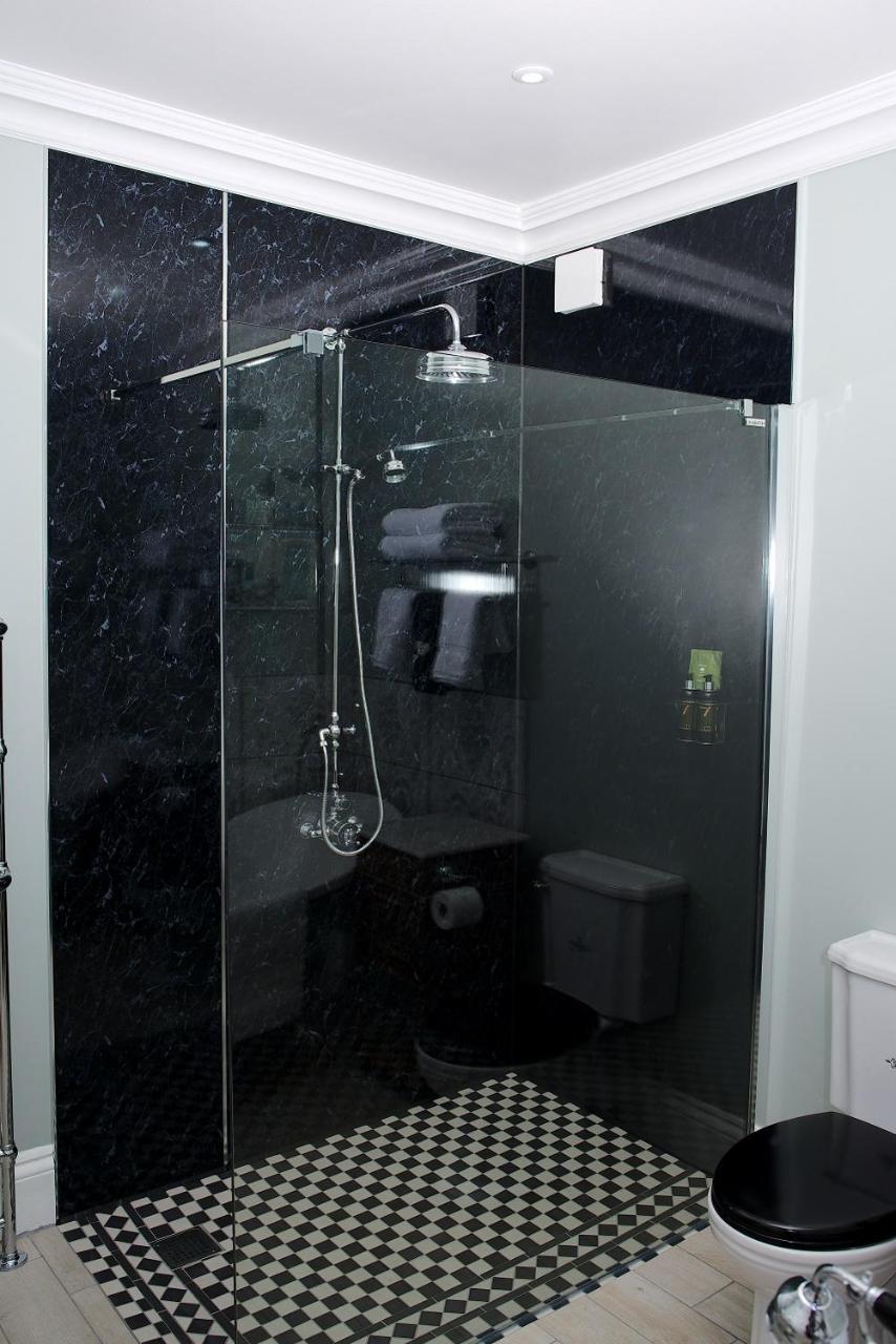Little Redlands B&B Lincoln Bagian luar foto